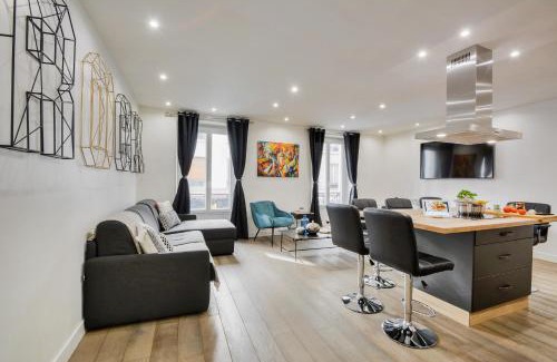 Quartier de la Roquette Apartment | BASTILLE/LE MARAIS-LUXURIOUS 3 rooms flat