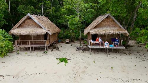 Raja Ampat House | Batanta Panorama Guest' Hause