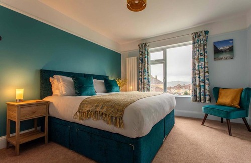 Bath House | Bath City Haven with Free Parking