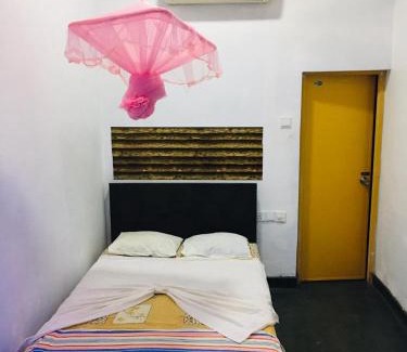 Anuradhapura House | Bathiya Tourist Guest Anuradhapura