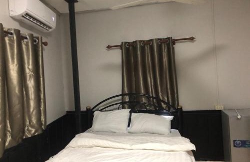 Vientiane Hotel | Batman guesthouse