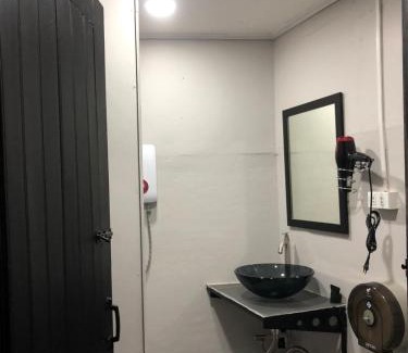 Vientiane Hotel | Batman guesthouse
