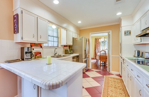 Highlands - Perkins House | Baton Rouge Retreat w/Private Patio!