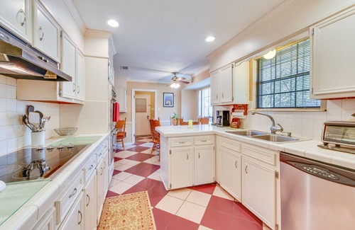 Highlands - Perkins House | Baton Rouge Retreat w/Private Patio!