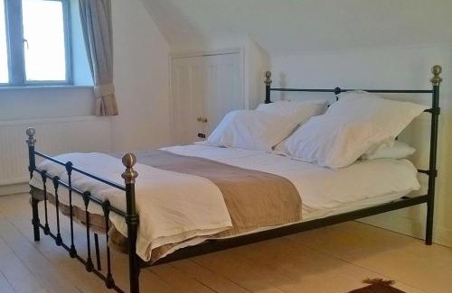 Yatton Keynell House | Battens Farm Cottages B&B