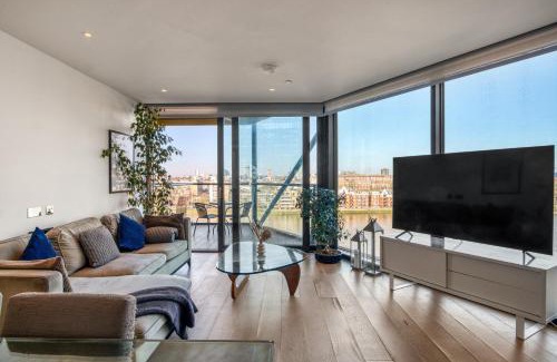 Nine Elms Apartment | Battersea Power Station 2BR 2BA River View