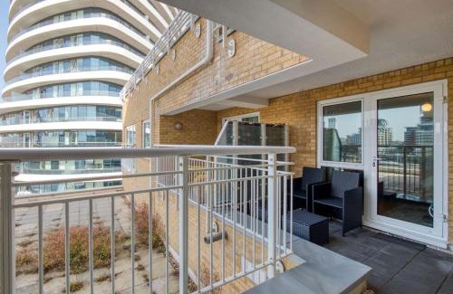 St. Mary's Park Apartment | Battersea Thames-Side