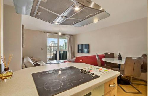 St. Mary's Park Apartment | Battersea Thames-Side