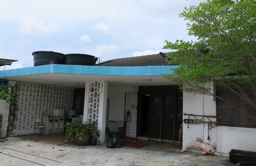 Batu Pahat House | Batu Pahat One Piece Homestay