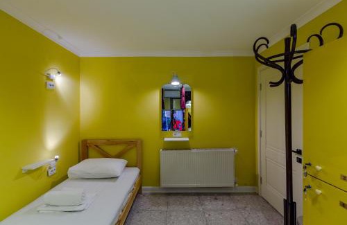 Old Boulevard Hostel | Batumi Surf Hostel