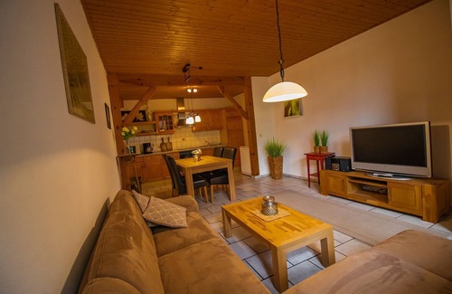 Detern Apartment | Bauernhaus 2 Wohnung - Ferienhof Am Birkensee, 55125