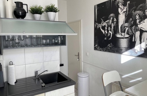 Gera Apartment | Bauhaus Design-luxus-apartment, im 20er Jahre Stil, +garten