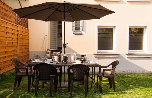 Gera Apartment | Bauhaus Design-luxus-apartment, im 20er Jahre Stil, +garten