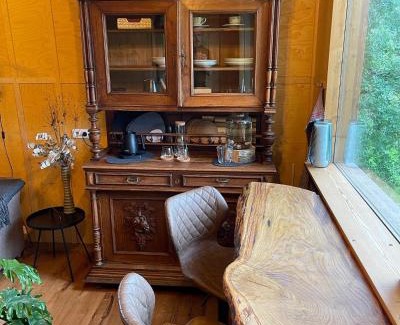 Borstel Bed & Breakfast | Baumhaus Beletage