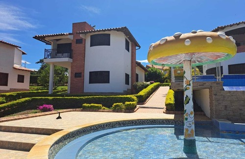 Barichara House | Baviera Premium House – Space, Comfort, and Nature for Unforgettable Moments