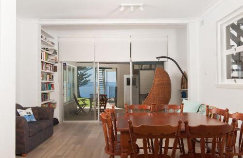 Salamander Bay Villa | Bay Beach at Salamander Bay