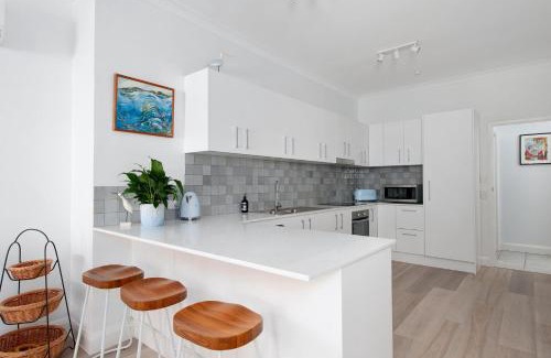 Salamander Bay Villa | Bay Beach at Salamander Bay