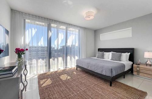 Bay Harbor Islands Apartment | Bay Breeze Premium Apartments by Eskape Collection