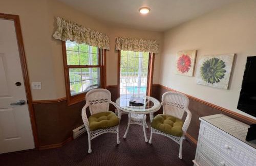 Ephraim Hotel | Bay Breeze Resort