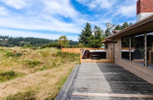 Waldport House | Bay Bridge Beach House