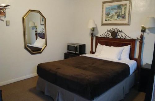 North Bend Hotel | Bay Bridge Motel