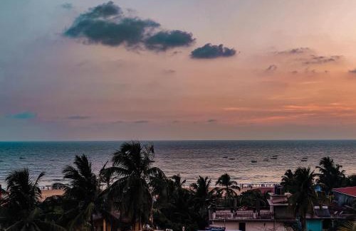 Baga House | Bay By the Beach