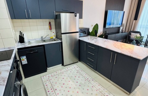 Dubai Marina Apartment | Bay Central 1 BDR Sea and Canal View, Dubai Marina