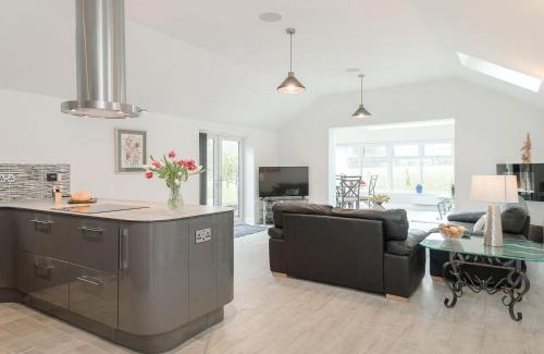 Boughton House | Bay Cottage