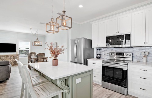 Fort Morgan Pines House | Bay Dreams - Pet-Friendly Bay Home