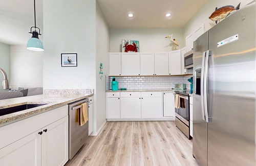 Rockport House | Bay-Facing Coastal Modern Cottage-Outdoor Hangout w/pool-Access to Rockport