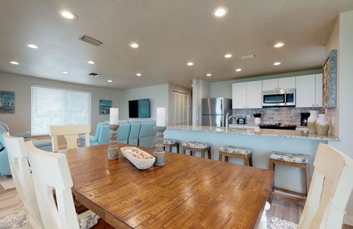 Anna Maria Condo | Bay-facing condo with amazing views and heated pool - beach across the street