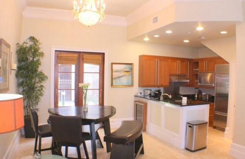Baytowne Wharf House | Bay Facing-Stay in the only Le Jardin Condo with golf cart