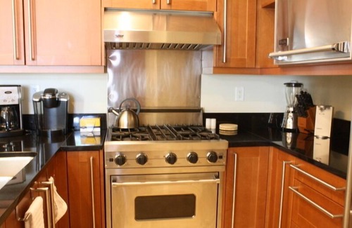 Baytowne Wharf House | Bay Facing-Stay in the only Le Jardin Condo with golf cart