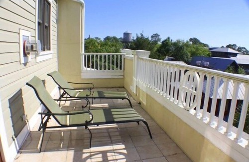 Baytowne Wharf House | Bay Facing-Stay in the only Le Jardin Condo with golf cart
