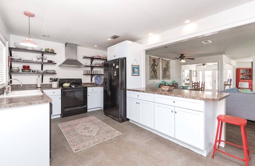 Apalachicola House | Bay Front Blue Crab Cottage with DocknSUMMER 2025 SPECIAL 20% OFF