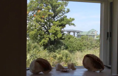Historic Downtown Apalachicola House | Bay Front Home, Historic South Side with Elevator, Sleeps 6, Close to Downtown