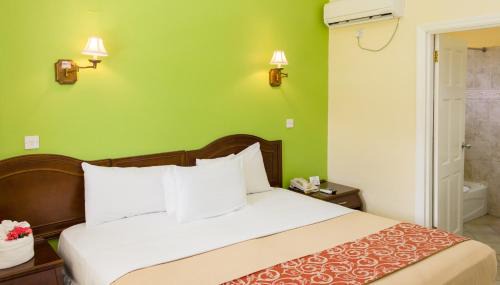 Rodney Bay Hotel | Bay Gardens Hotel
