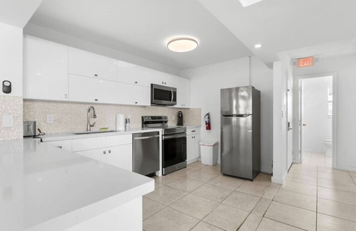 Bay Harbor Islands Apartment | Bay Harbor Sunset Apt 4A