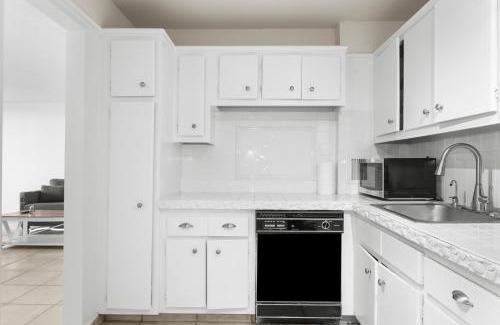 Bay Harbor Islands Apartment | Bay Harbor Sunset 3A