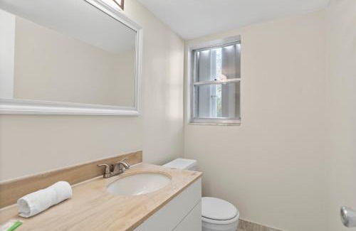 Bay Harbor Islands Apartment | Bay Harbor Sunset Apt 3C