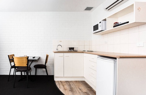 Hobart Central Business District Apartment | Bay Hotel Apartments