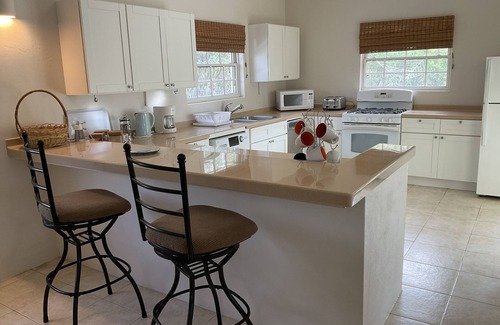 Valley Church Villa | Bay House - 3 bedroom Villa, private pool and garden, near beaches