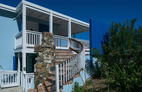 Estate Carolina Villa | Bay House- Great Views, Pool, Walk to Shops and Restaurants