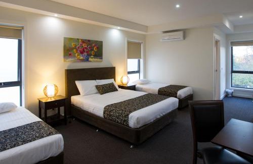 Safety Beach Hotel | Bay Motel Safety Beach