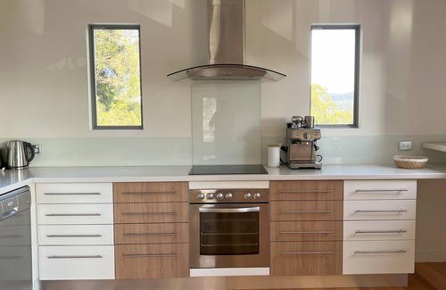 Binalong Bay House | BAY OF FIRES BEACH SHACK Modern House@ Binalong Bay