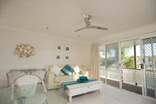 Elanora Hotel | Bay of Palms