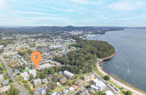 Nelson Bay Apartment | Bay Parklands, 19 2 Gowrie Avenue - ground floor unit with water views & Wifi