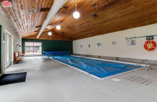 Whitefish Apartment | Bay Point Hillside 17A Up