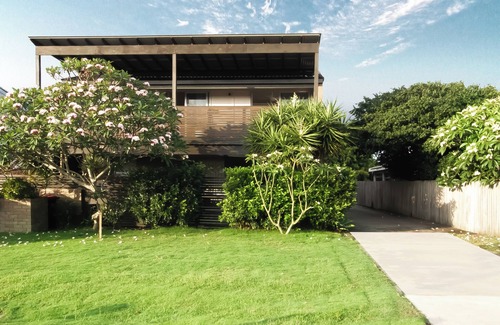 Yamba Apartment | Bay Properties Beach Pad Yamba