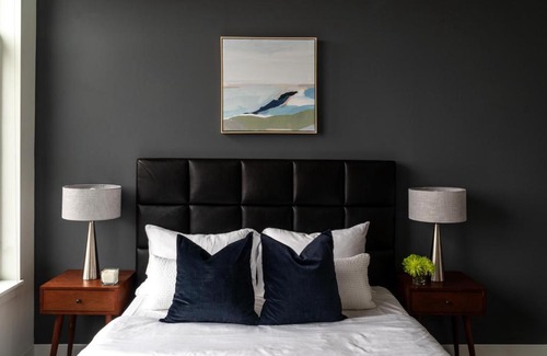 Bay View Apartment | Bay Street Condos by Barsala